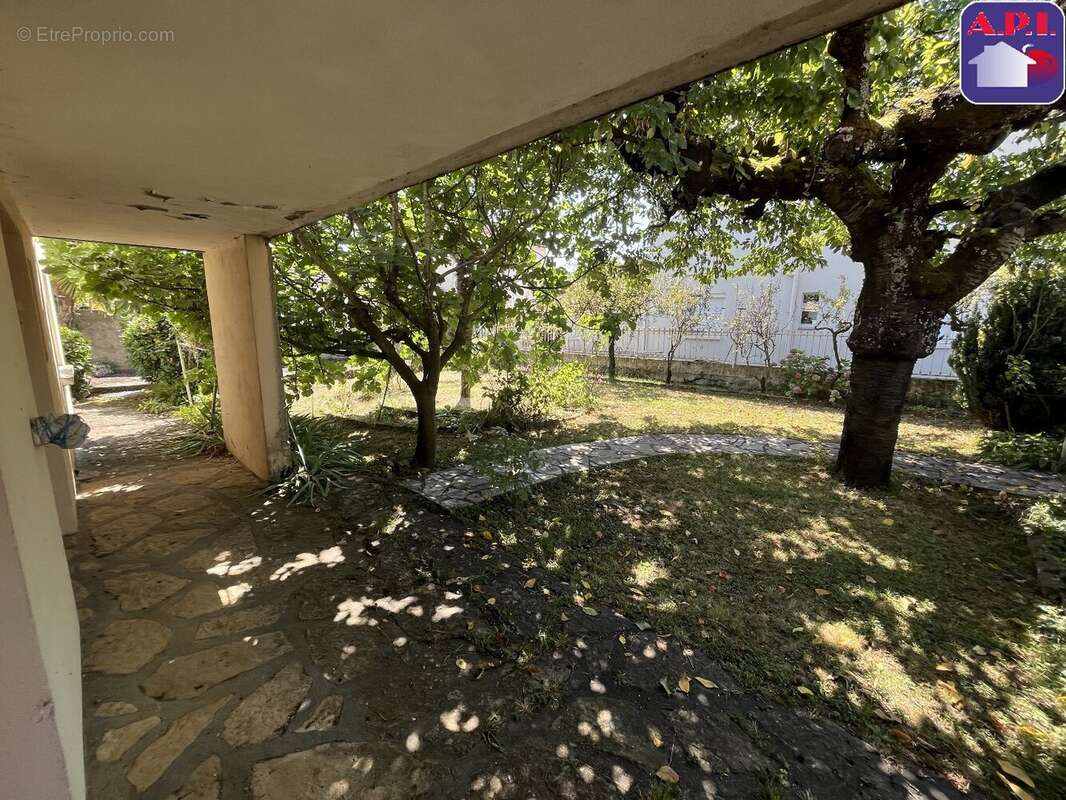 Maison à LAROQUE-D&#039;OLMES