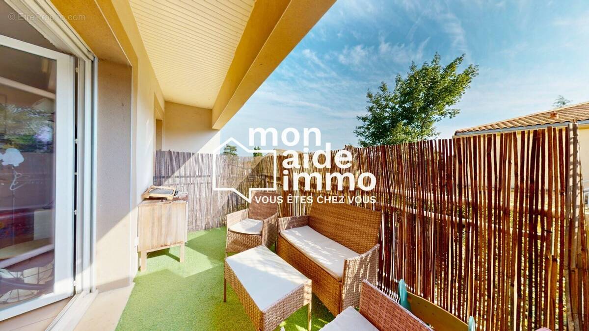 Appartement à FARGUES-SAINT-HILAIRE