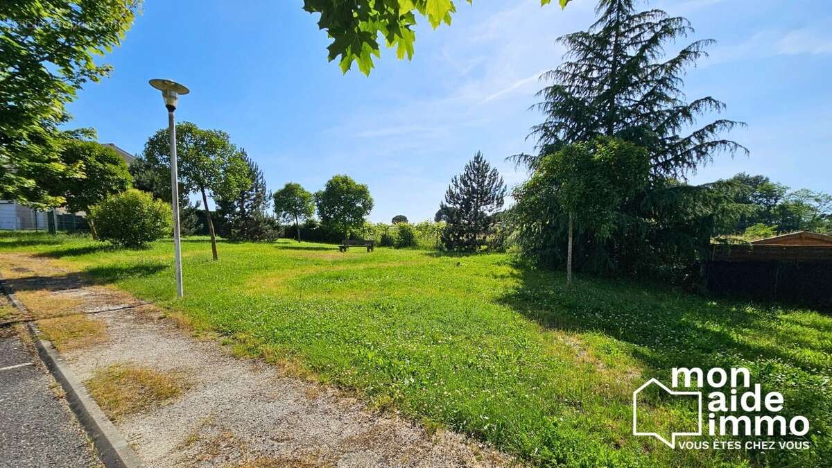 Appartement à FARGUES-SAINT-HILAIRE