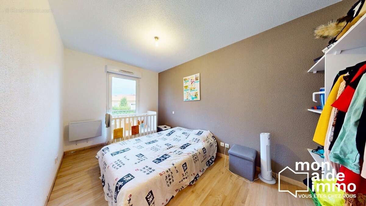 Appartement à SAINT-QUENTIN-DE-BARON