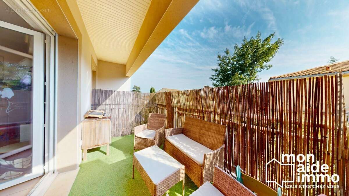 Appartement à SAINT-QUENTIN-DE-BARON