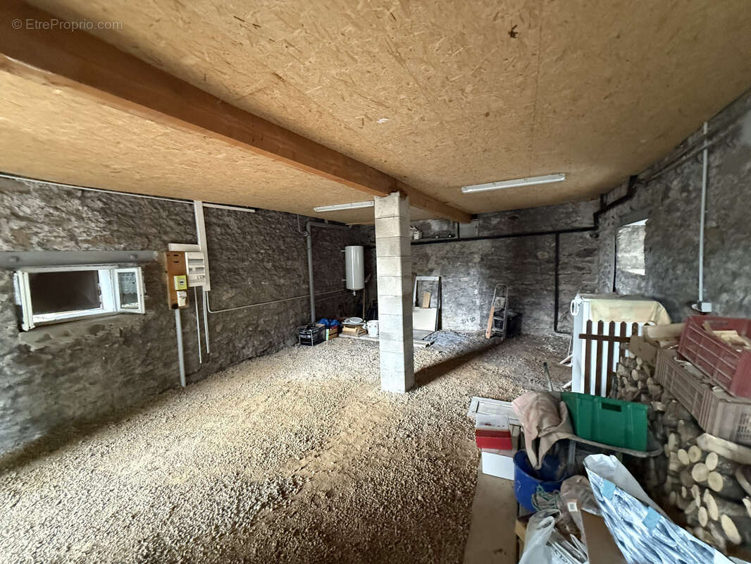 Maison à SAINT-FRONT