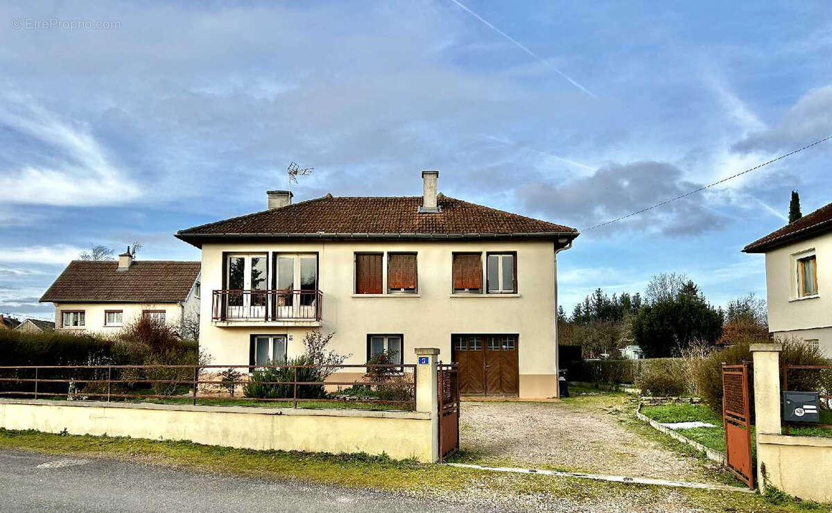 Maison à SAINT-LOUP-DE-VARENNES