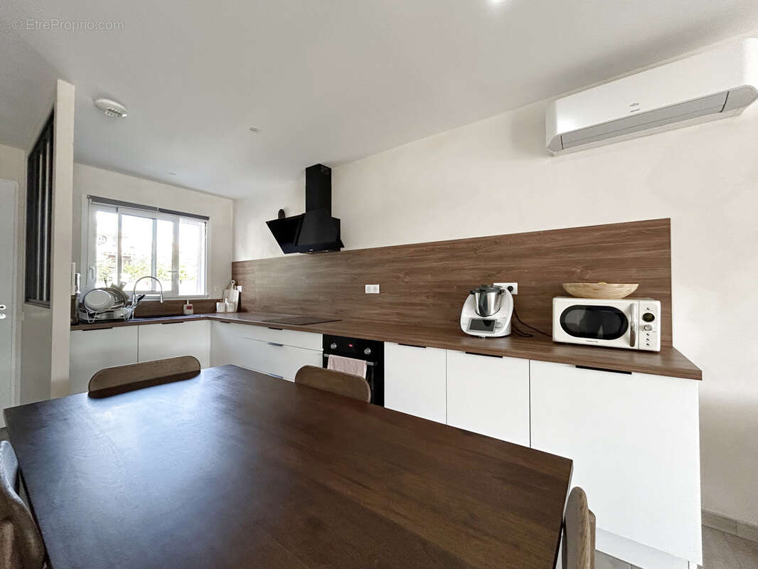 Maison à LEZIGNAN-CORBIERES