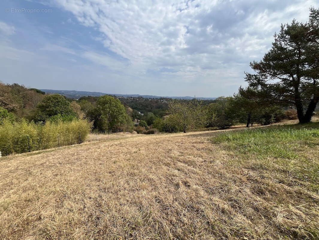Terrain à BRIVE-LA-GAILLARDE