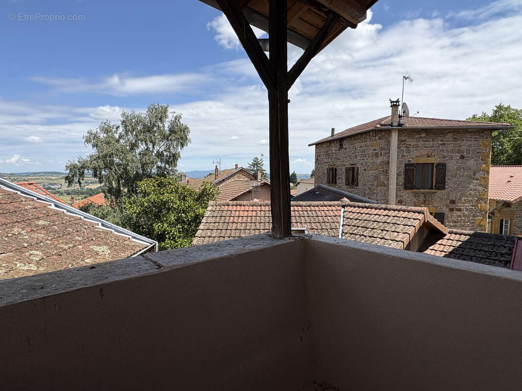 Appartement à SAINT-ROMAIN-DE-POPEY