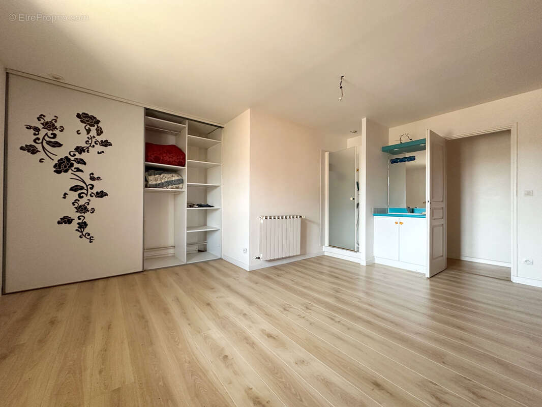 Appartement à BOURGOIN-JALLIEU
