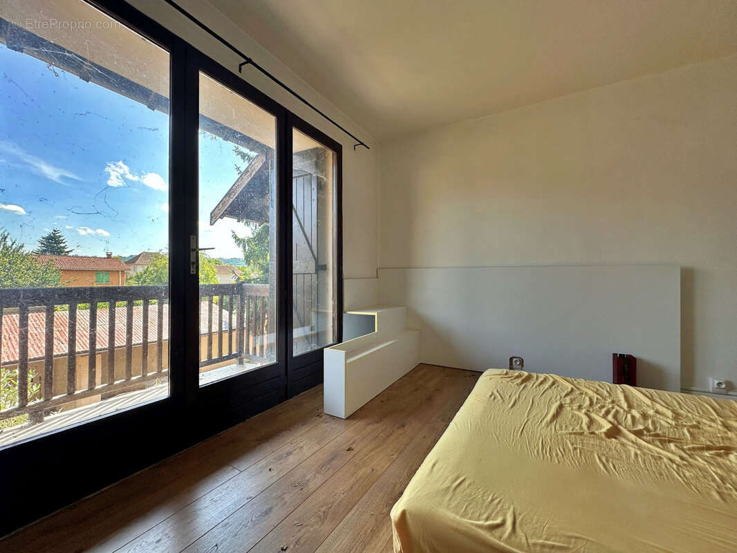 Appartement à BOURGOIN-JALLIEU