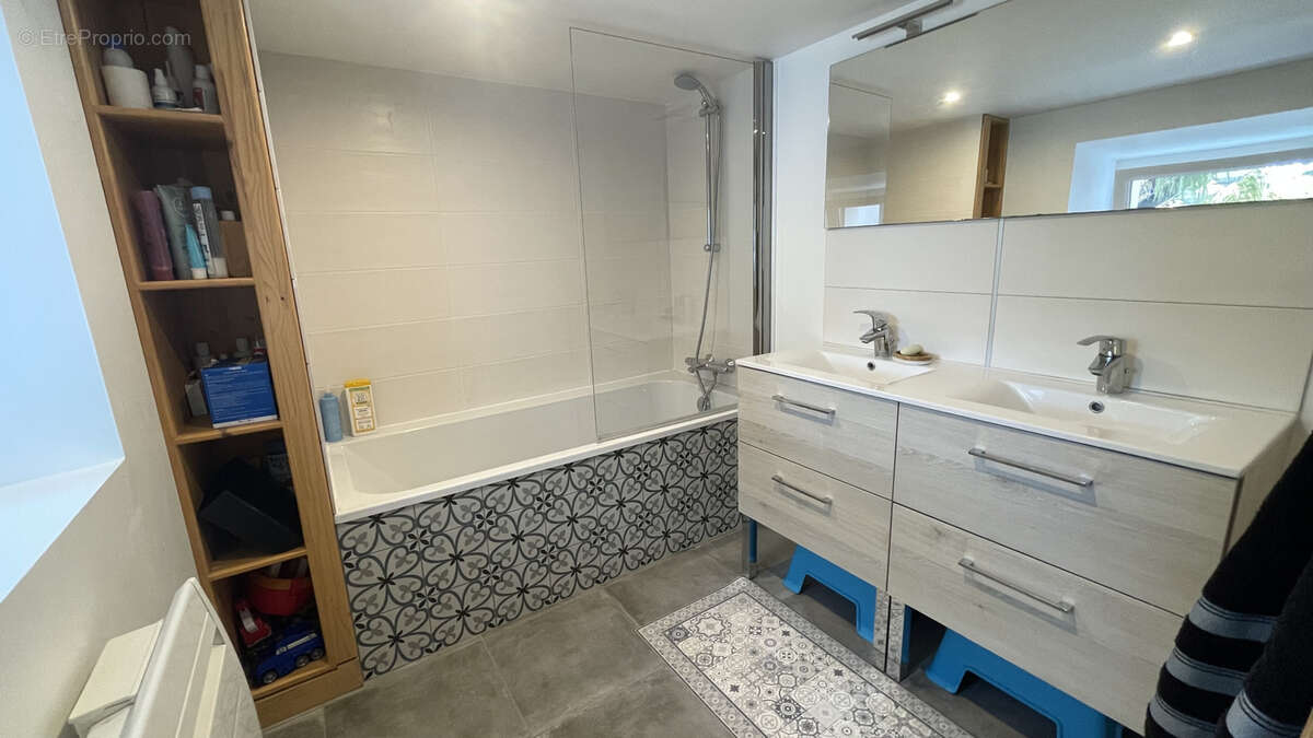 Maison à LE RELECQ-KERHUON