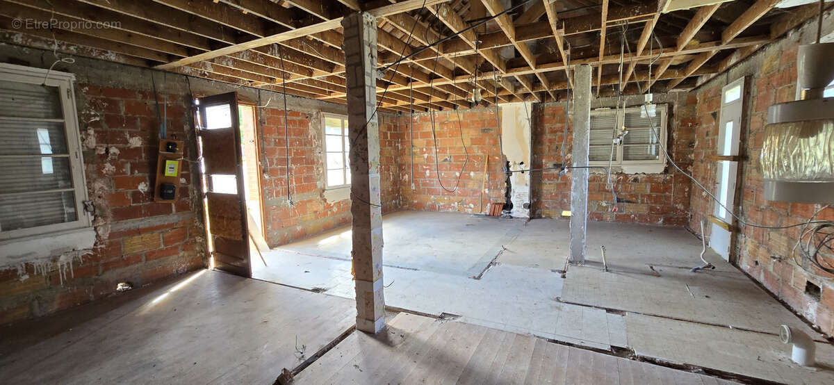 Maison à HAUTVILLERS-OUVILLE