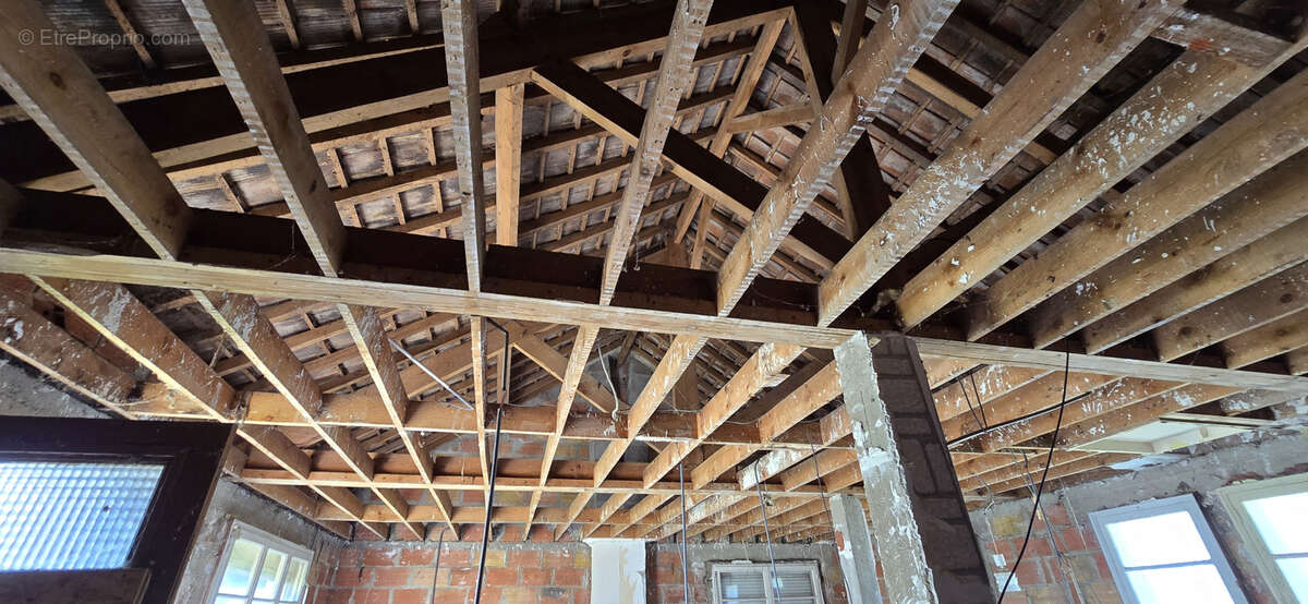 Maison à HAUTVILLERS-OUVILLE