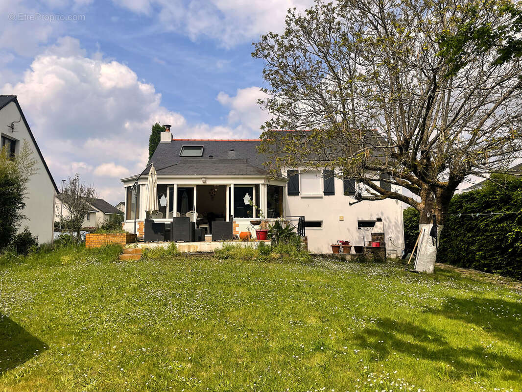 Maison à SAINTE-LUCE-SUR-LOIRE