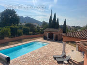 Maison à ROQUEBRUNE-SUR-ARGENS