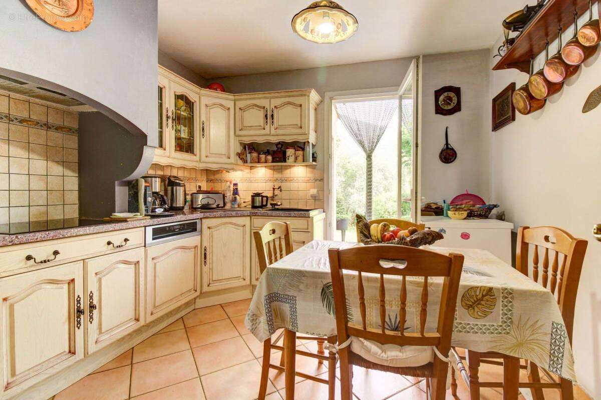 Maison à ROQUESTERON