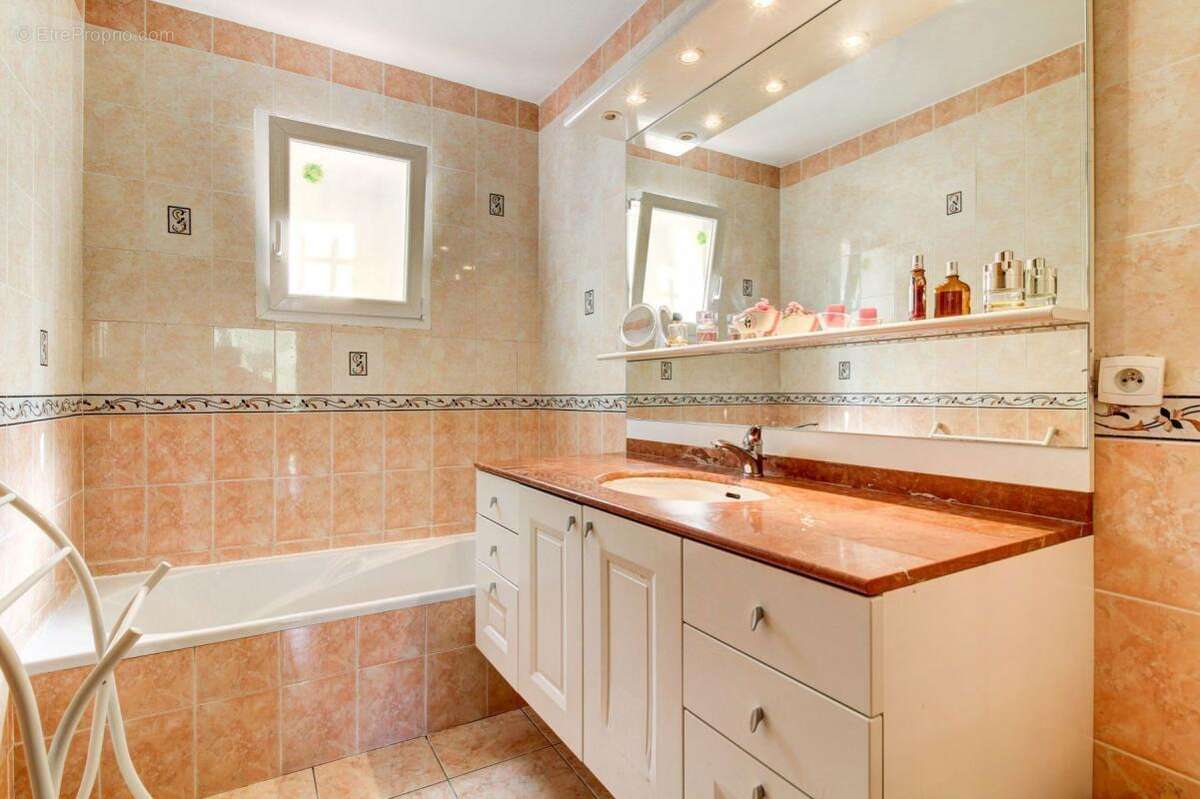 Maison à ROQUESTERON