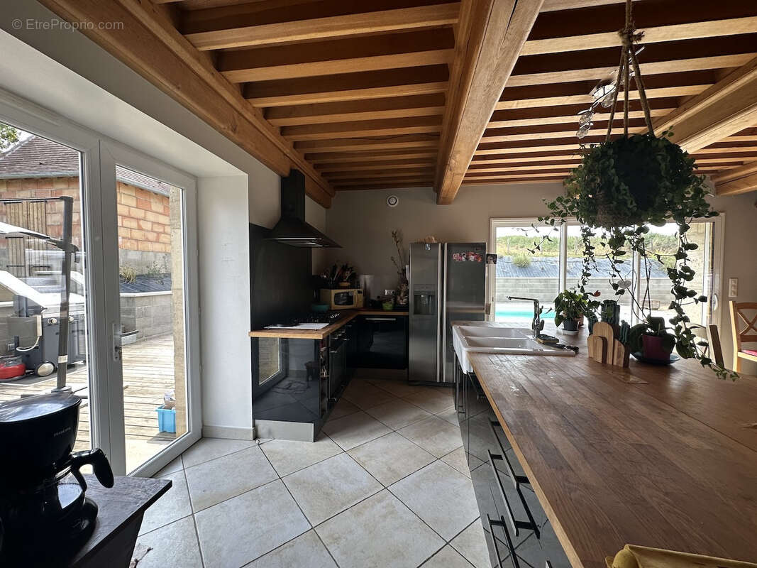 Maison à SAINT-DIDIER-EN-BRIONNAIS