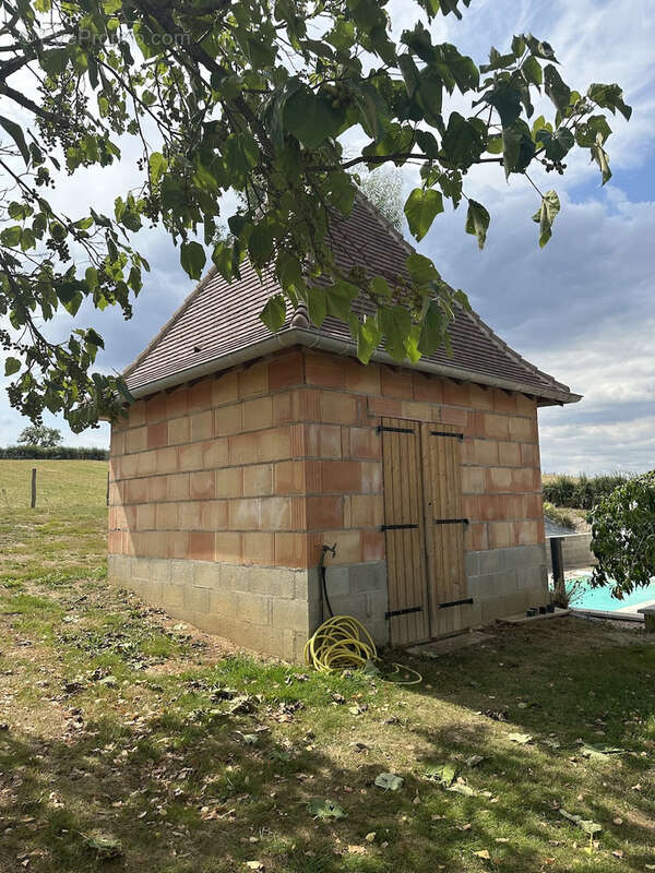 Maison à SAINT-DIDIER-EN-BRIONNAIS