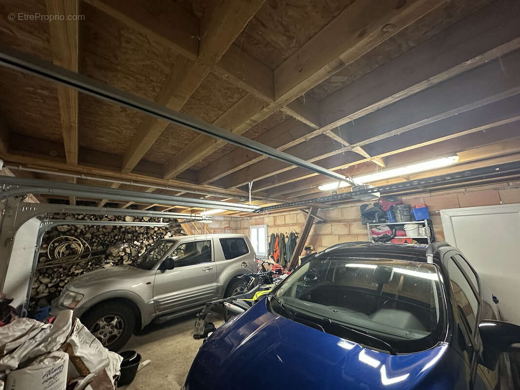 Maison à SAINT-DIDIER-EN-BRIONNAIS