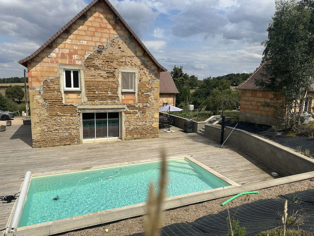 Maison à SAINT-DIDIER-EN-BRIONNAIS