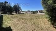 Terrain à FONTVIEILLE