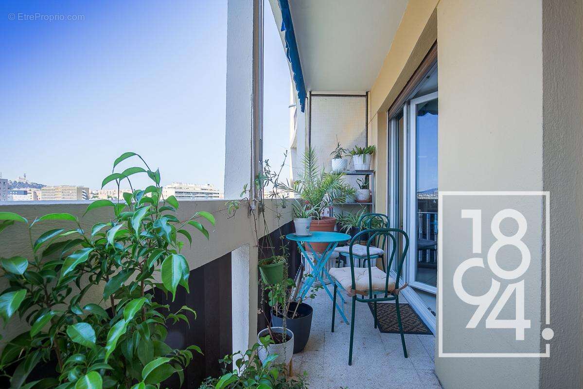 Appartement à MARSEILLE-5E
