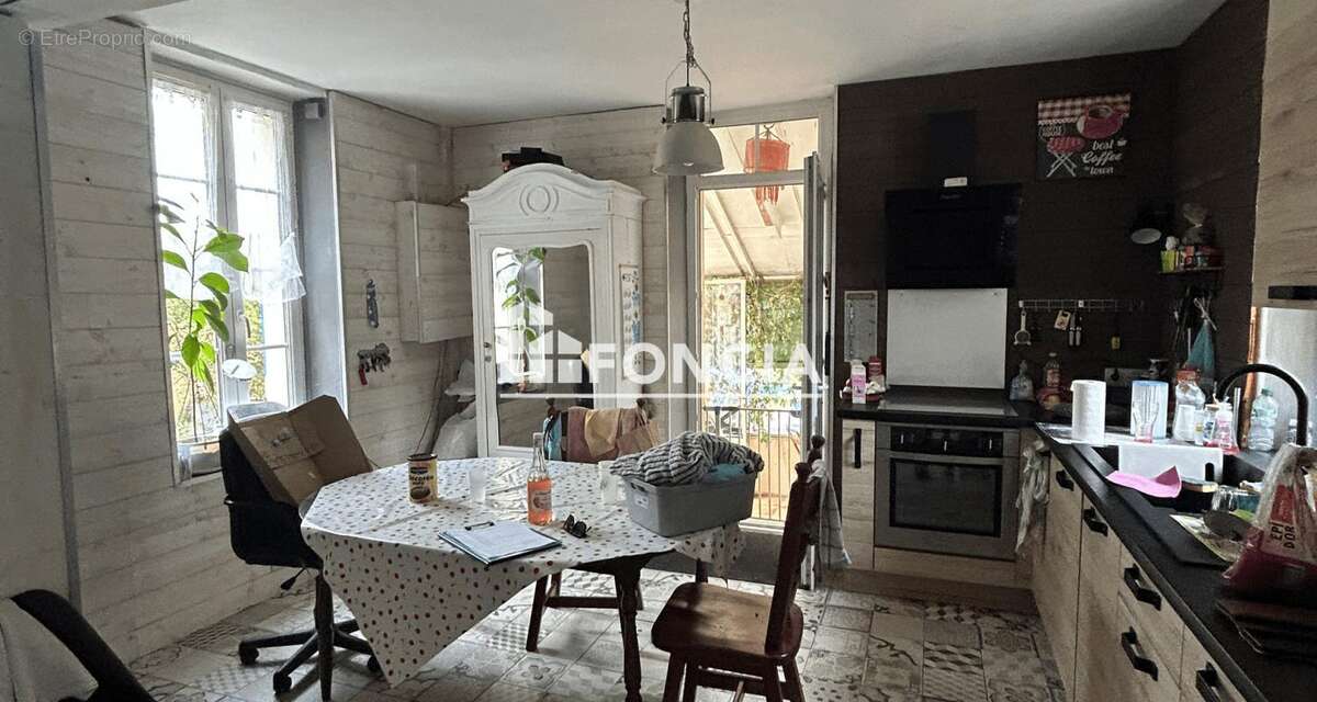 Maison à FONTCOUVERTE