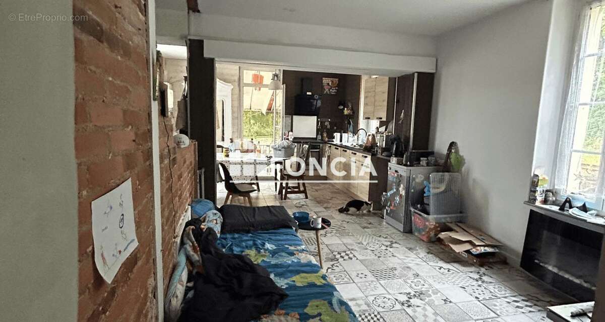 Maison à FONTCOUVERTE