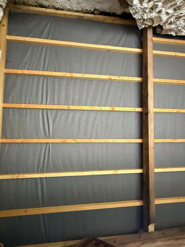 Maison à SAINT-JULIEN-LA-GENESTE