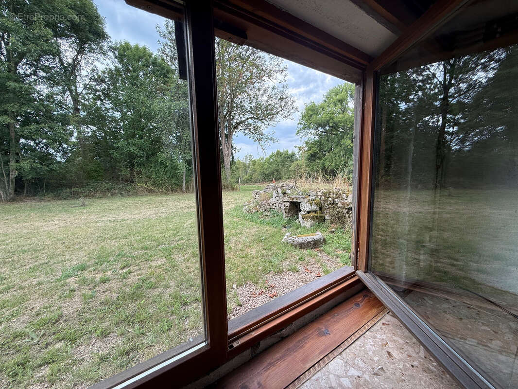 Maison à SAINT-JULIEN-LA-GENESTE