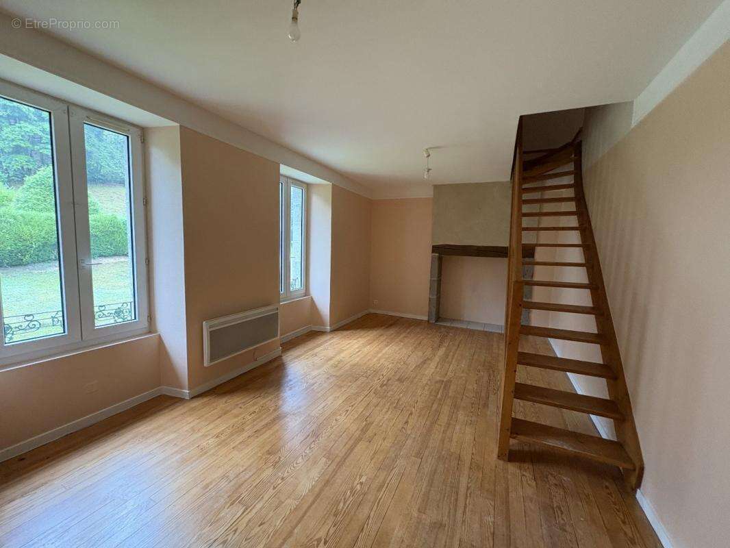 Appartement à LASCELLE