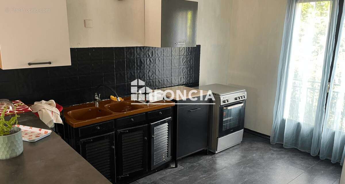 Maison à BONNIERES-SUR-SEINE