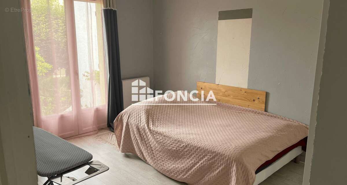 Maison à BONNIERES-SUR-SEINE