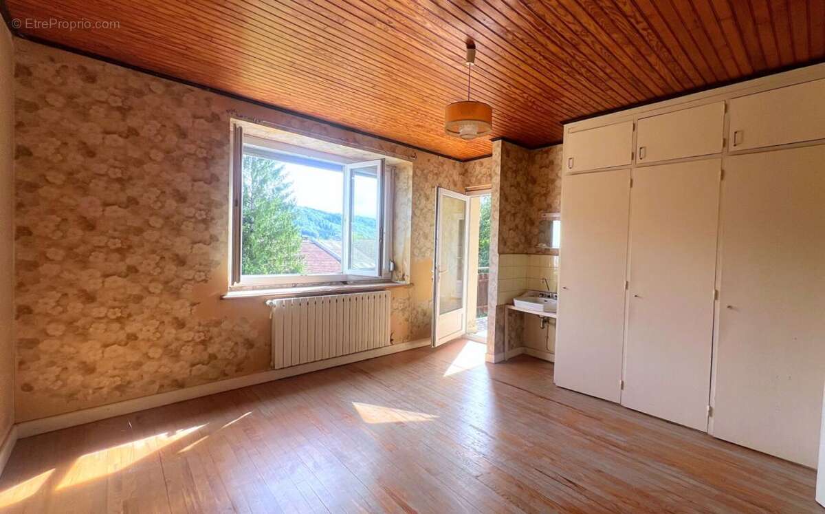 Appartement à VERNIERFONTAINE