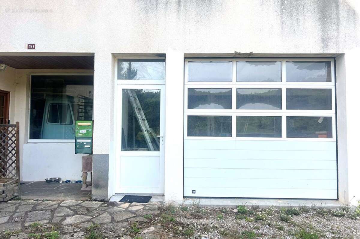 Appartement à VERNIERFONTAINE