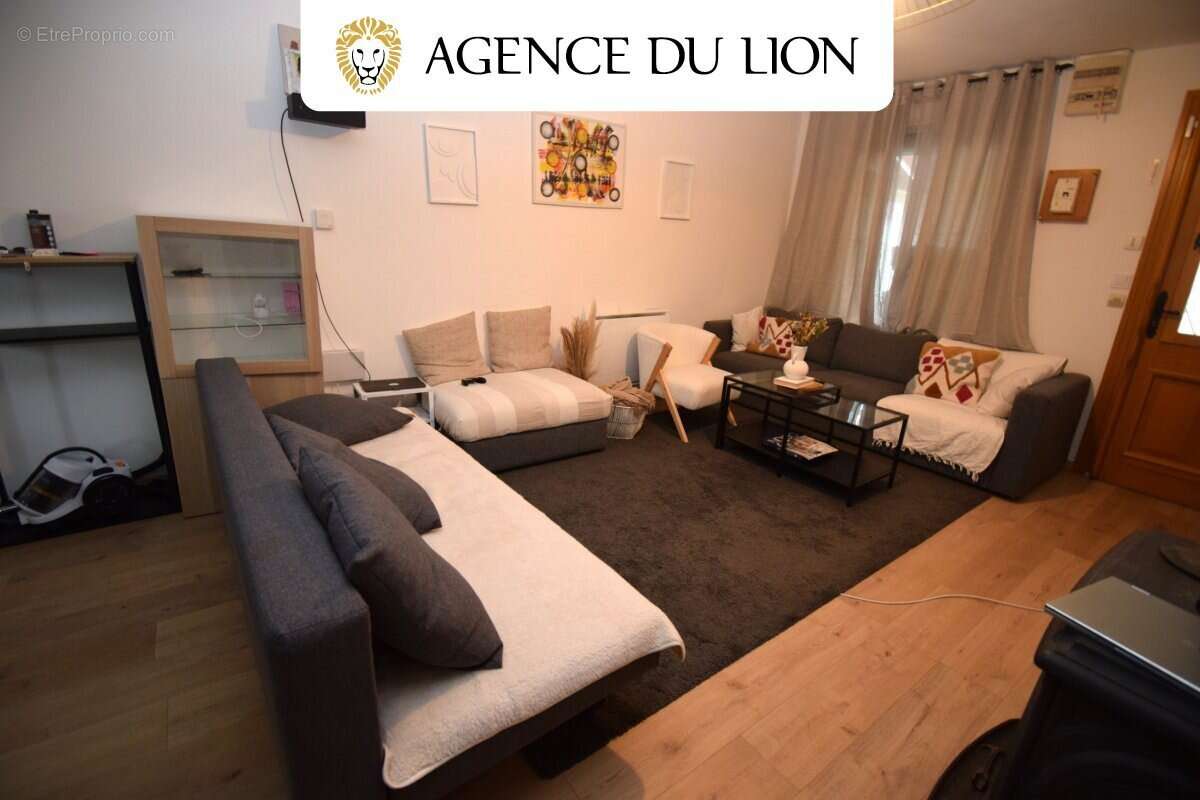 Maison à VERT-EN-DROUAIS