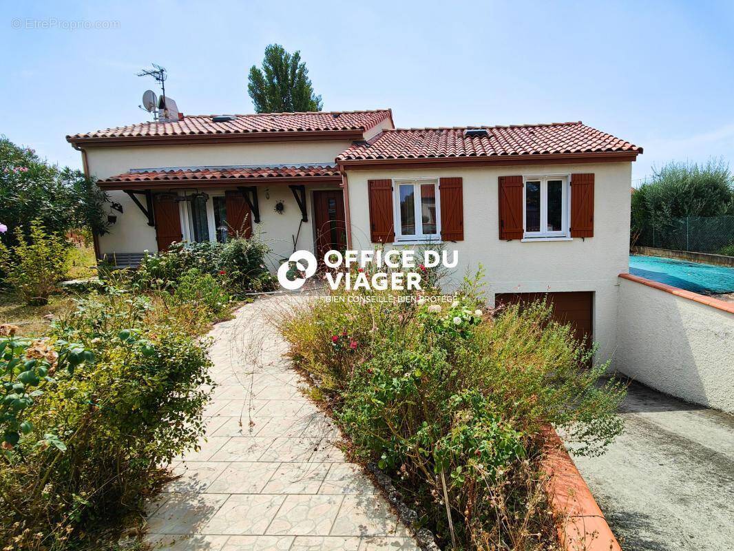 Maison à CASTELGINEST