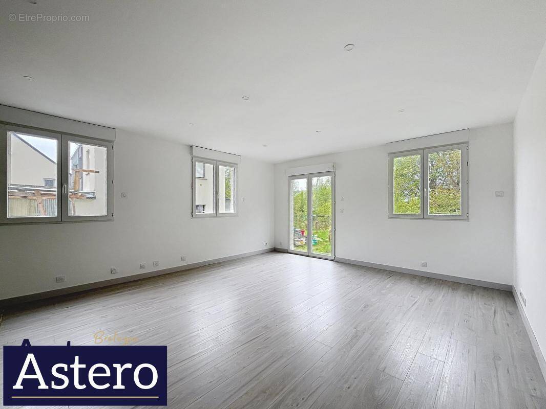 Maison à LA VICOMTE-SUR-RANCE