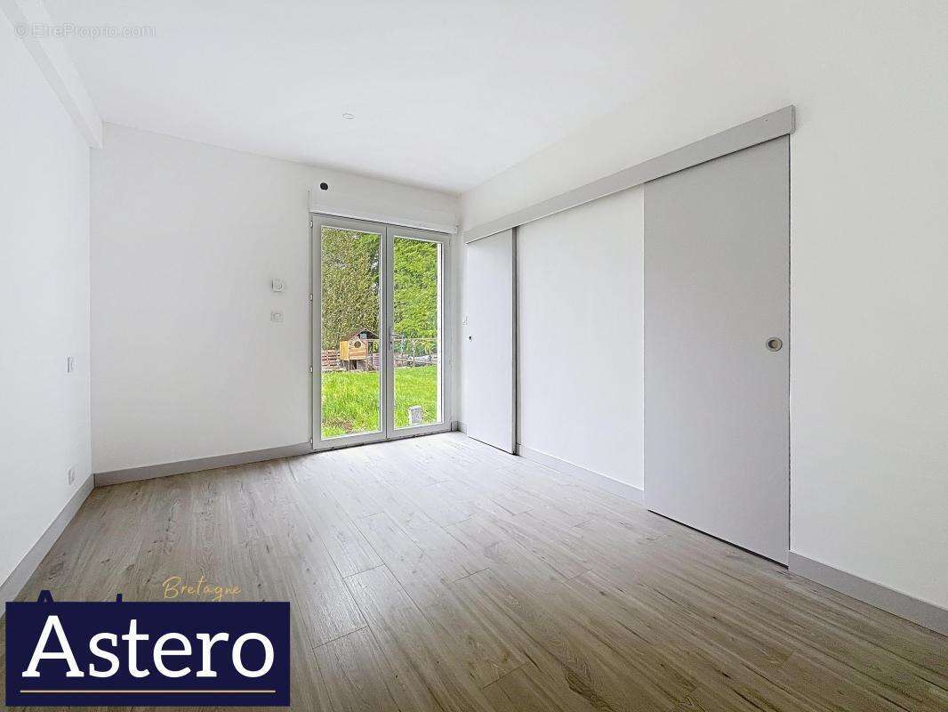 Maison à LA VICOMTE-SUR-RANCE