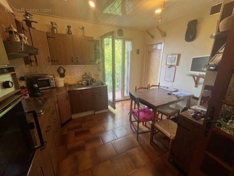 Maison à DECAZEVILLE