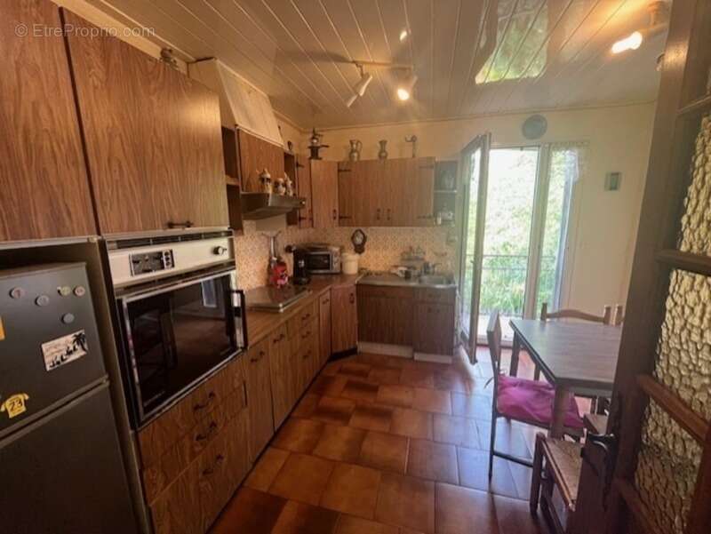 Maison à DECAZEVILLE