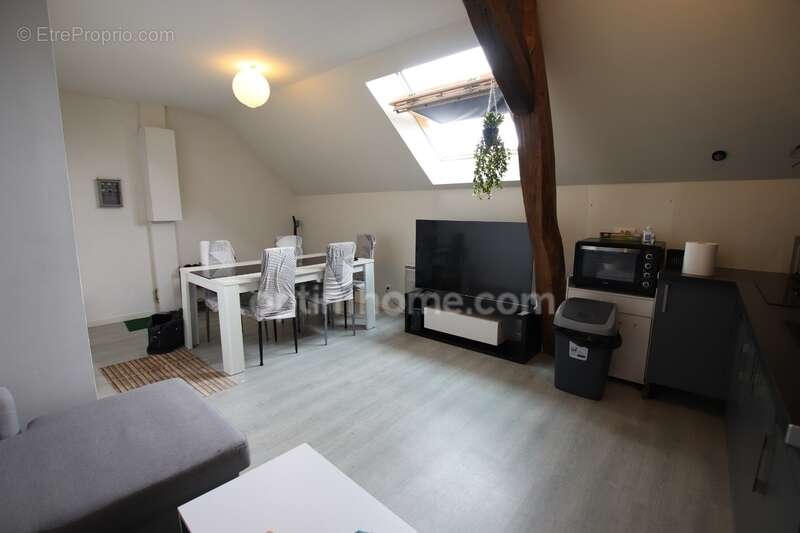 Appartement à SAINT-JEAN-DE-BRAYE