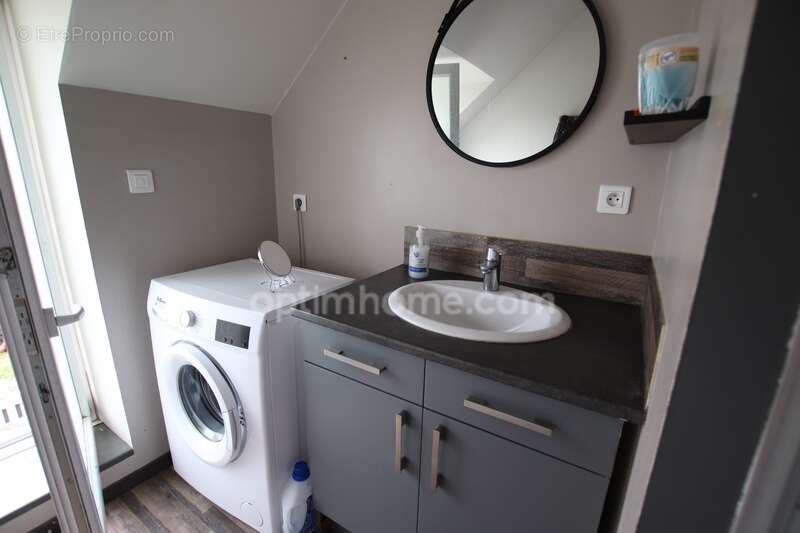 Appartement à SAINT-JEAN-DE-BRAYE