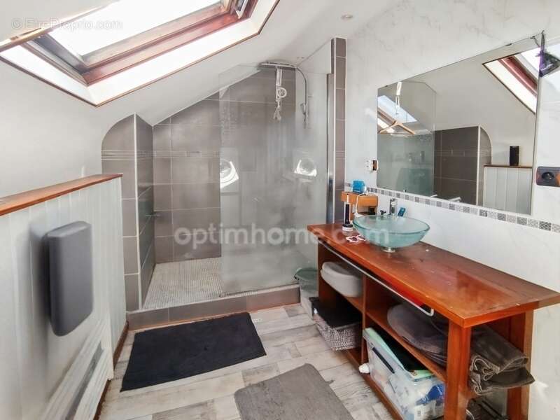 Maison à NEUVILLE-SAINT-AMAND