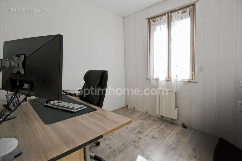 Maison à NEUVILLE-SAINT-AMAND