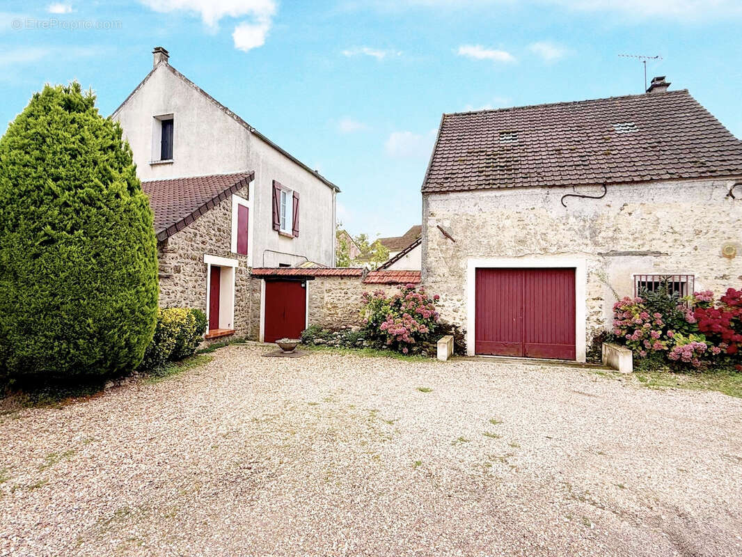 Maison à LES ALLUETS-LE-ROI