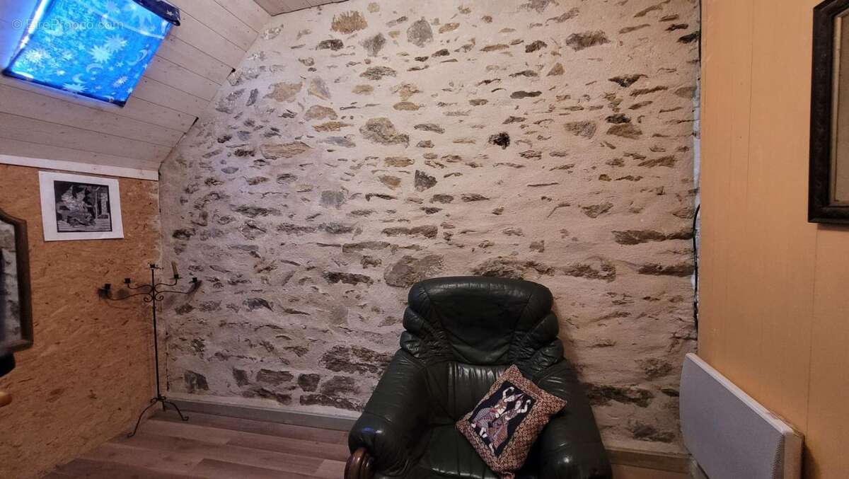 Maison à PONT-MELVEZ