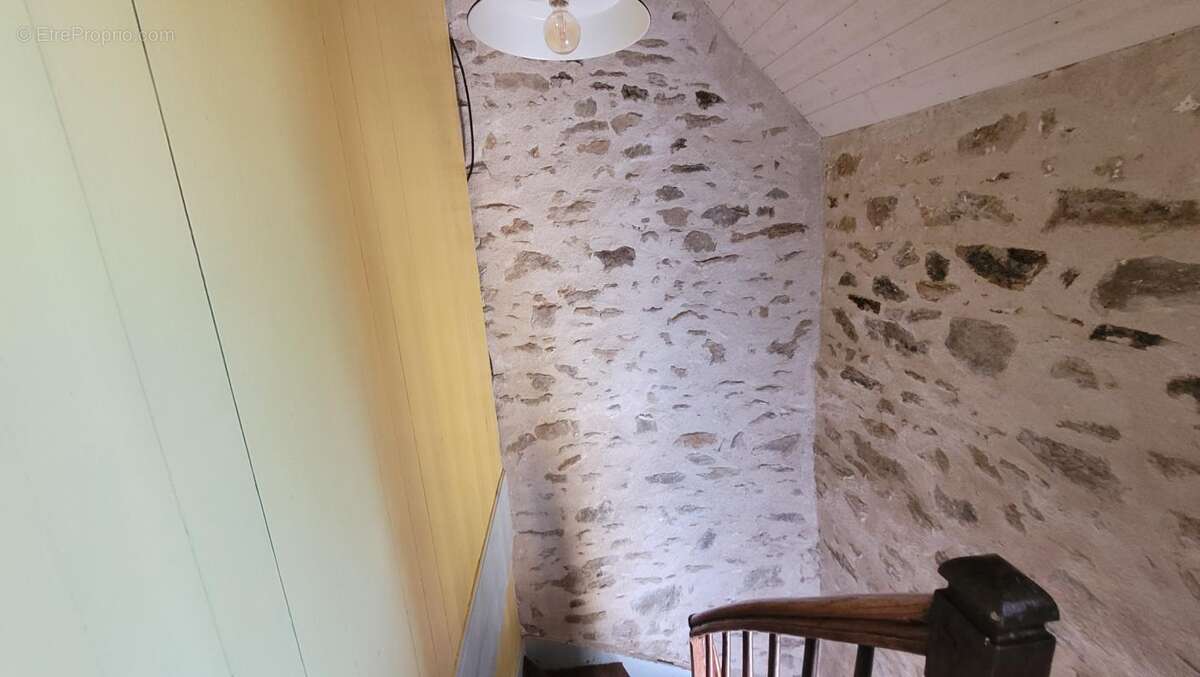 Maison à PONT-MELVEZ