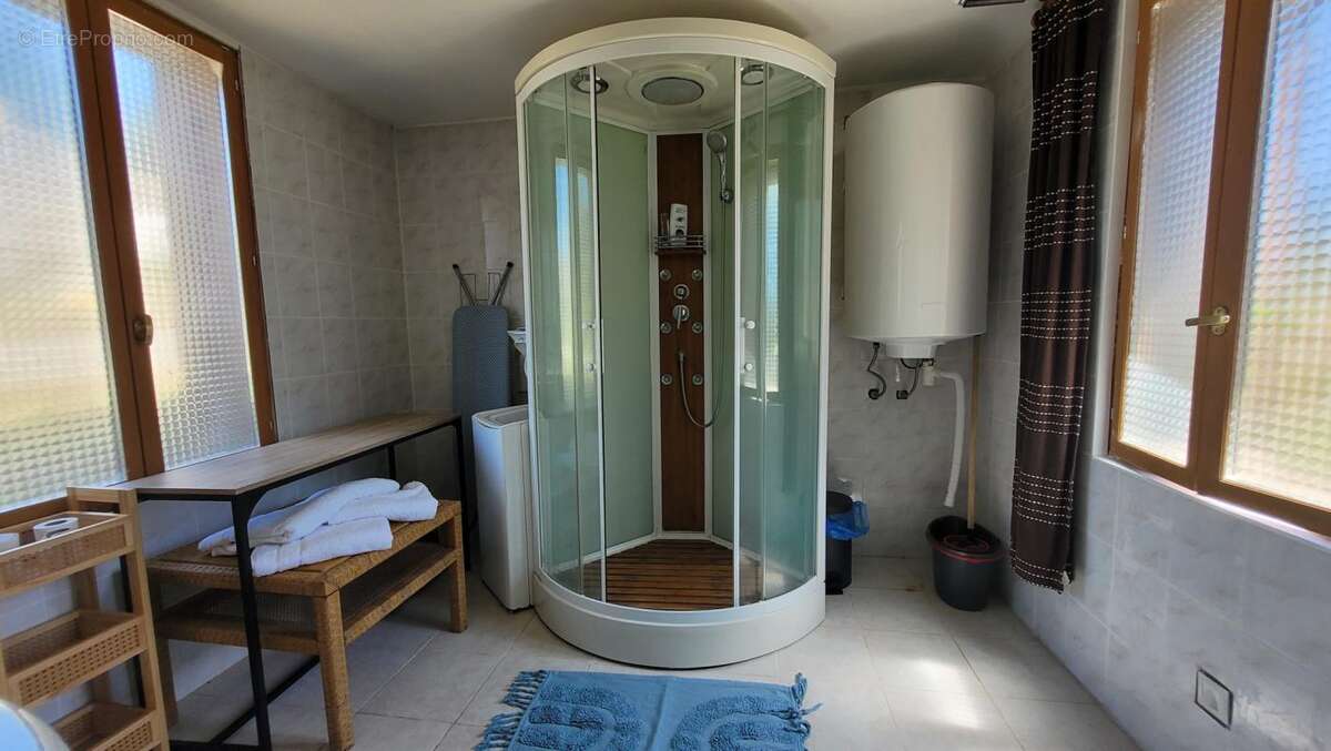 Maison à PONT-MELVEZ