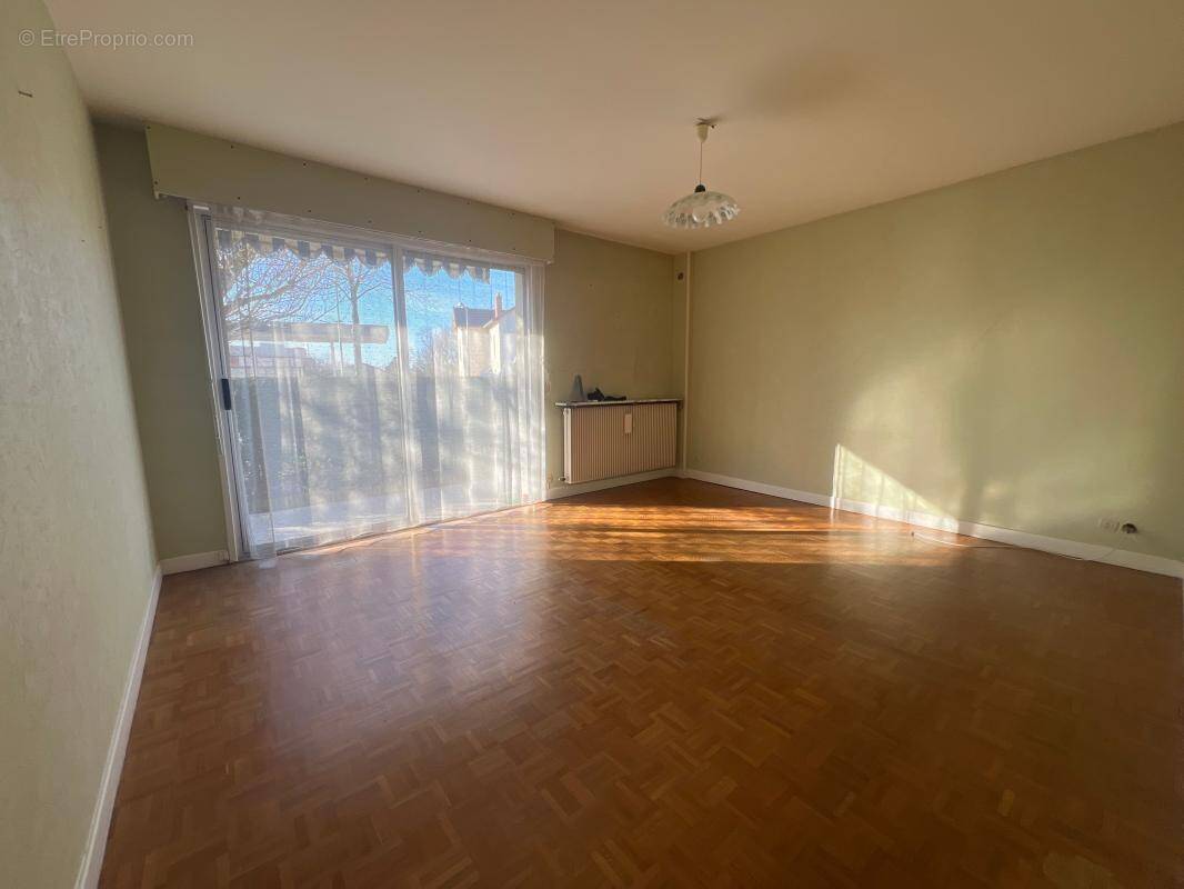 Appartement à COSNE-COURS-SUR-LOIRE