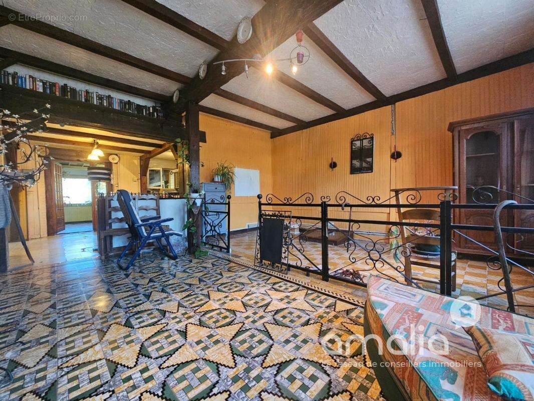 Maison à CATILLON-SUR-SAMBRE